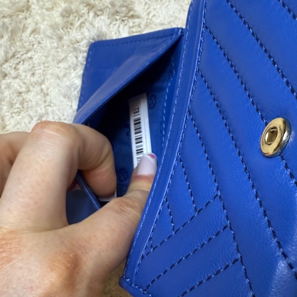 NWT Tory Burch Alexa Foldable Blue Quilted Wallet Royal Blue - Picture 11 of 12